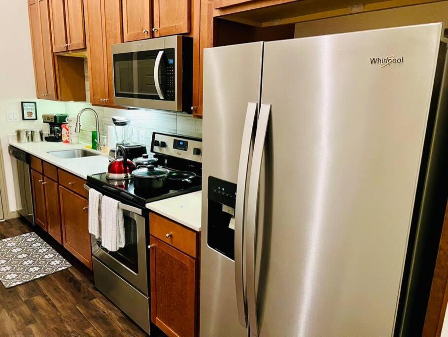 Apto 1 Bed - Kitchen - Free Parking Daire Houston Dış mekan fotoğraf